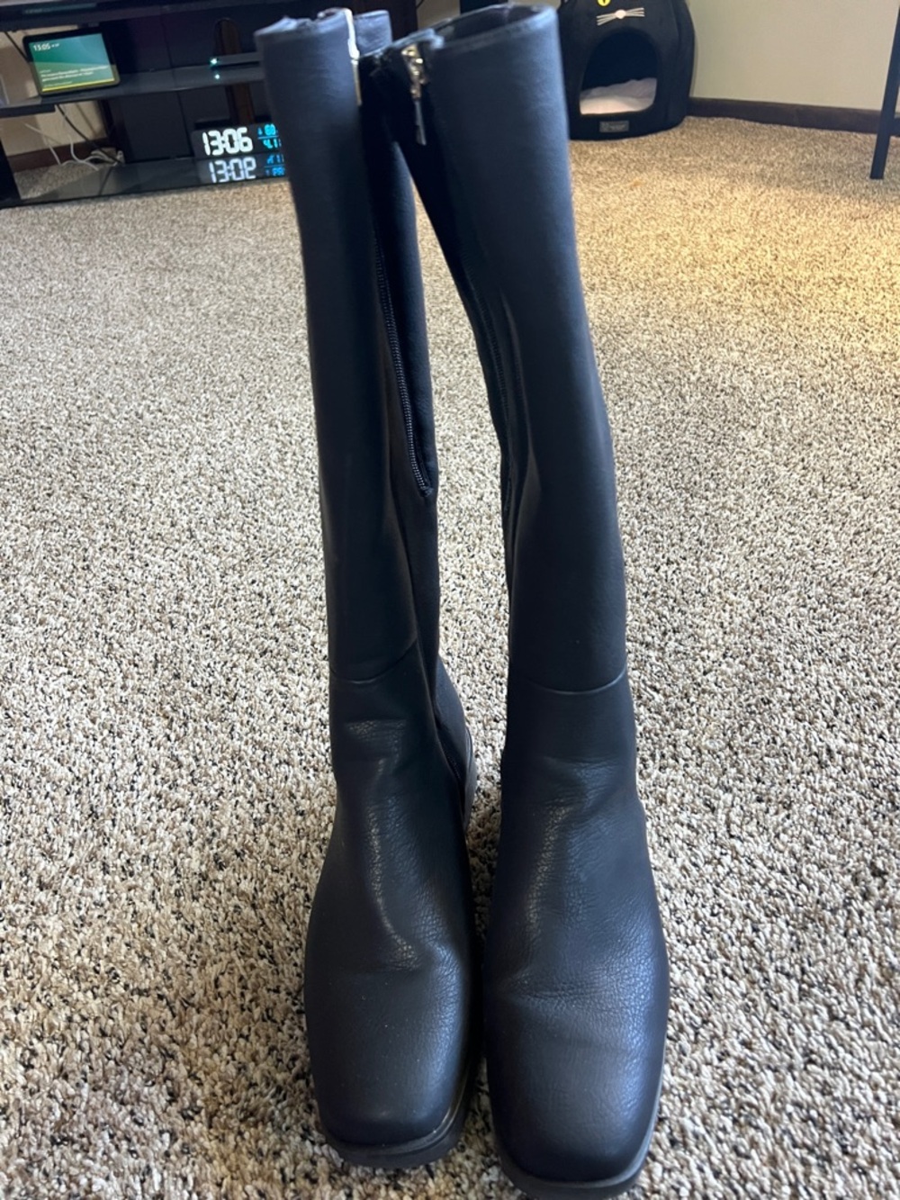 Aerosoles Black High Rise Stretch Leather Boots
